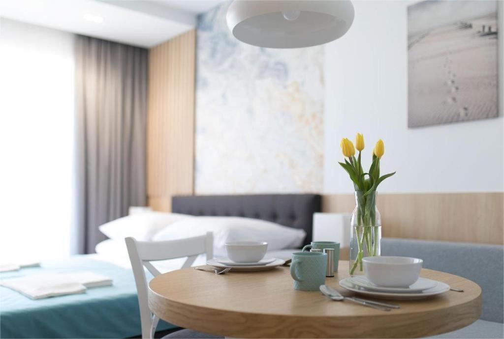 Willa Przy Porcie - Apartamenty Z Aneksami Kuchennymi Ustka Eksteriør billede