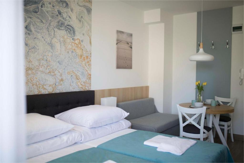 Willa Przy Porcie - Apartamenty Z Aneksami Kuchennymi Ustka Eksteriør billede